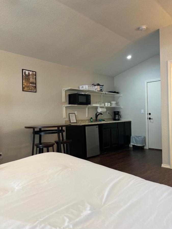 Rivercity Rv Park 新布朗费尔斯 外观 照片